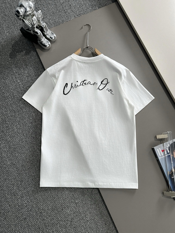 ブランドTシャツ背面デザイン